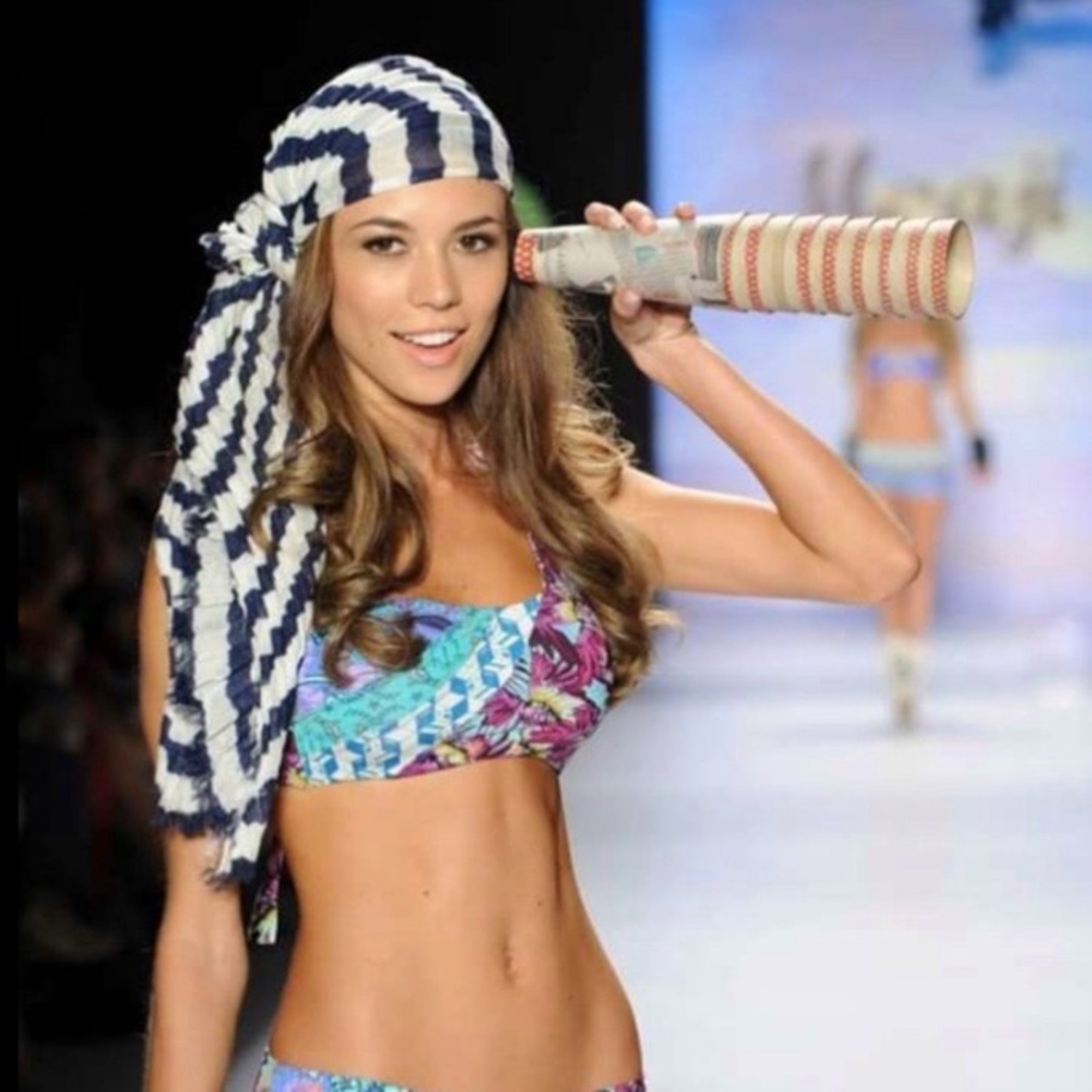 MAAJI Set - NWOT Floral Flight One Shoulder Bikini - S
